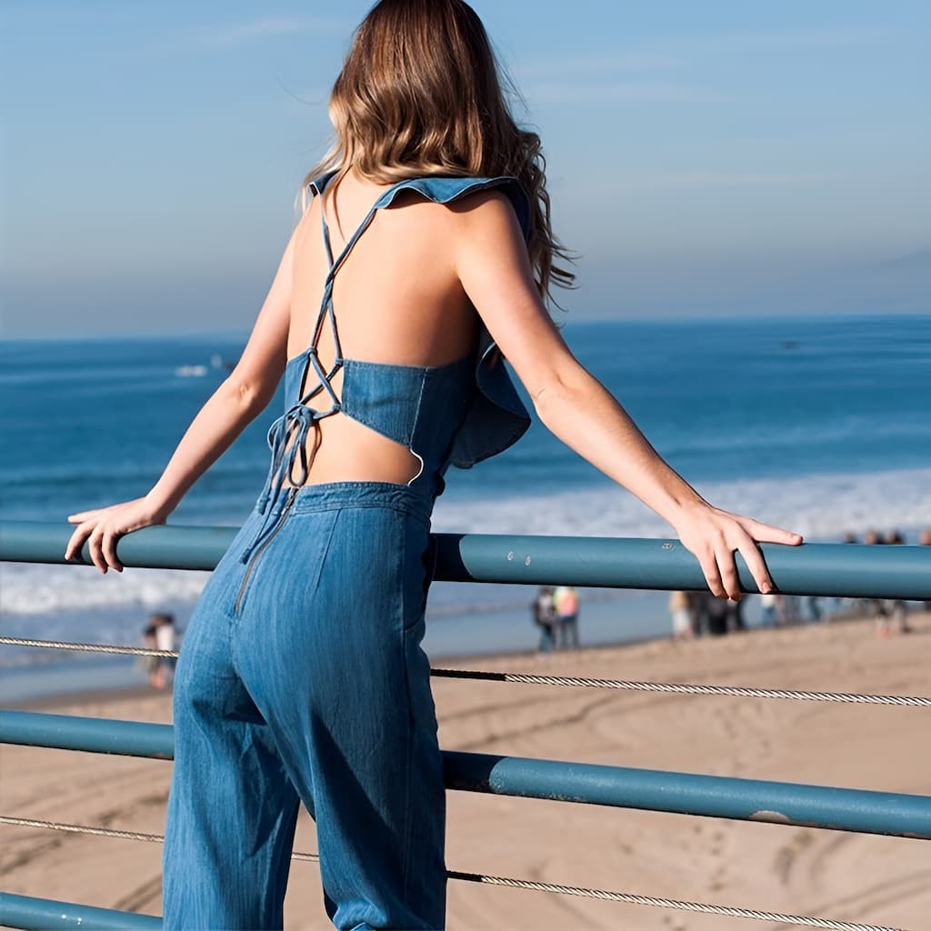 Jeans-Overall Mit Offenem Rückendetail
