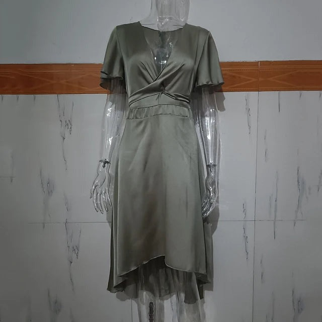 Elegantes Midikleid Mit Taillenschnürung