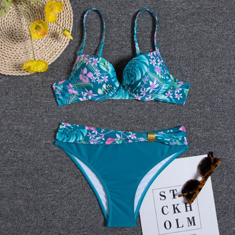 Stylischer Bikini Mit Blumenmuster