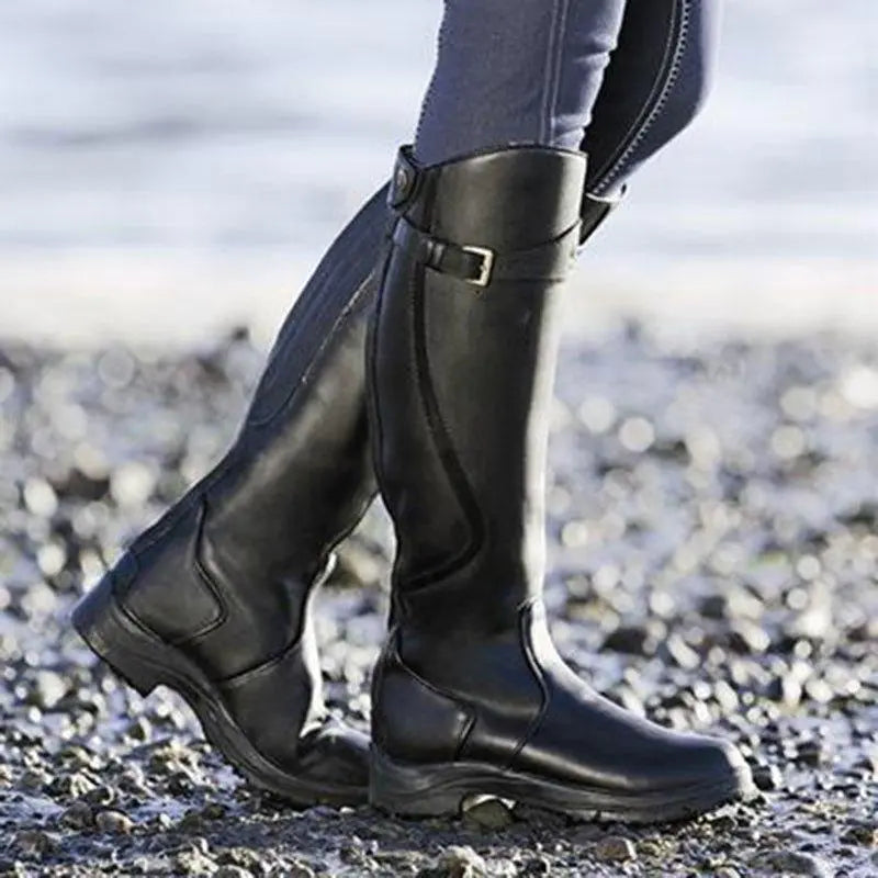 Elegante Stiefel Mit Schnallendetail