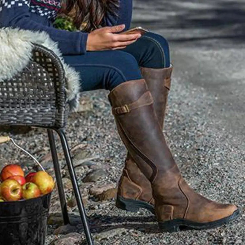 Elegante Stiefel Mit Schnallendetail