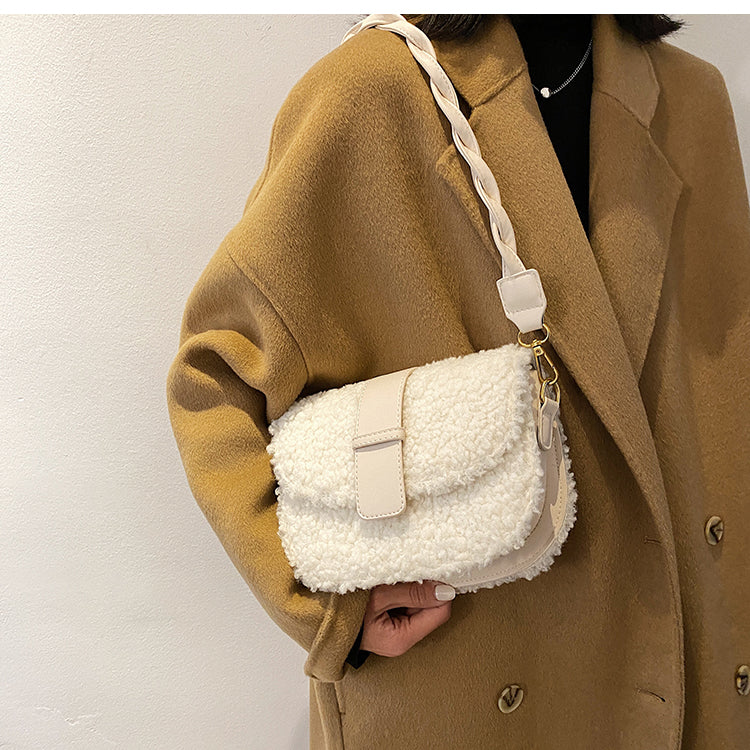 Tasche Mit Plüschfell-Details