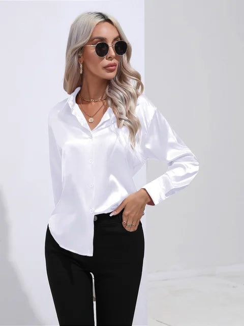 Satinhemd İm Stylischen Design