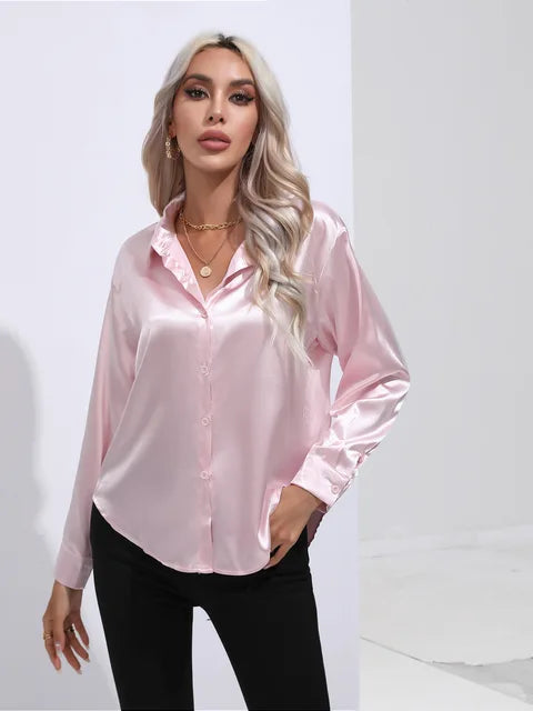 Satinhemd İm Stylischen Design