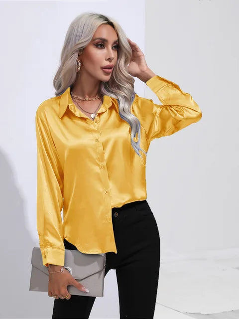 Satinhemd İm Stylischen Design