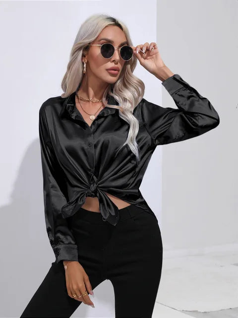 Satinhemd İm Stylischen Design