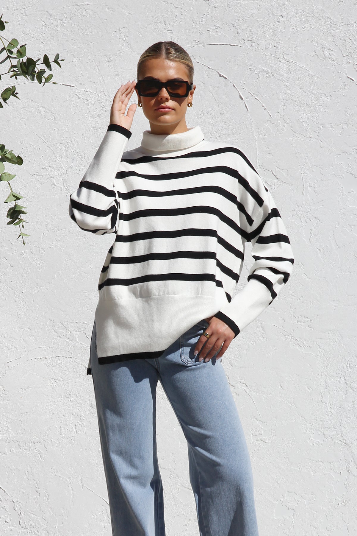 Schwarz-Weiß Gestreifter Strickpullover
