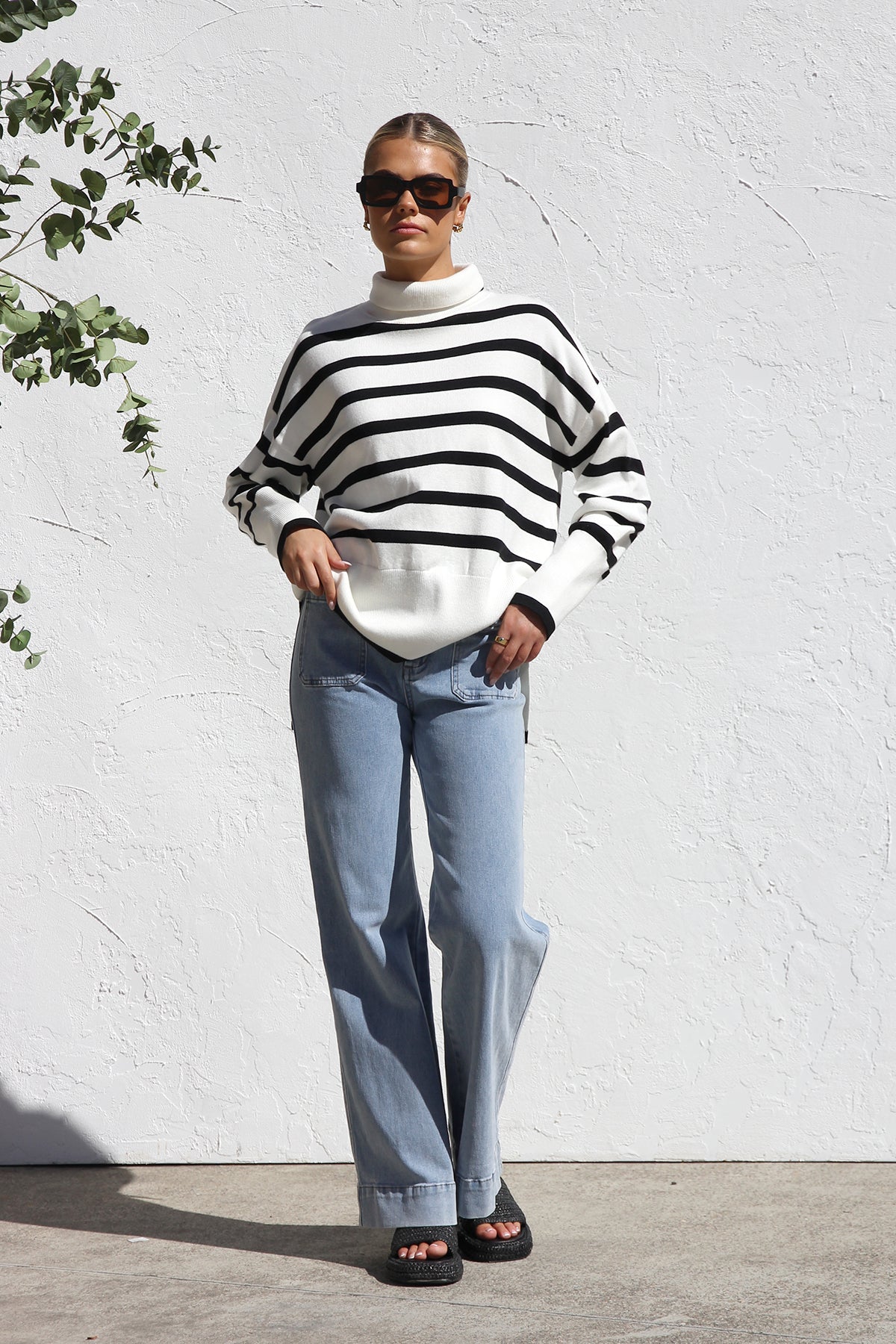 Schwarz-Weiß Gestreifter Strickpullover