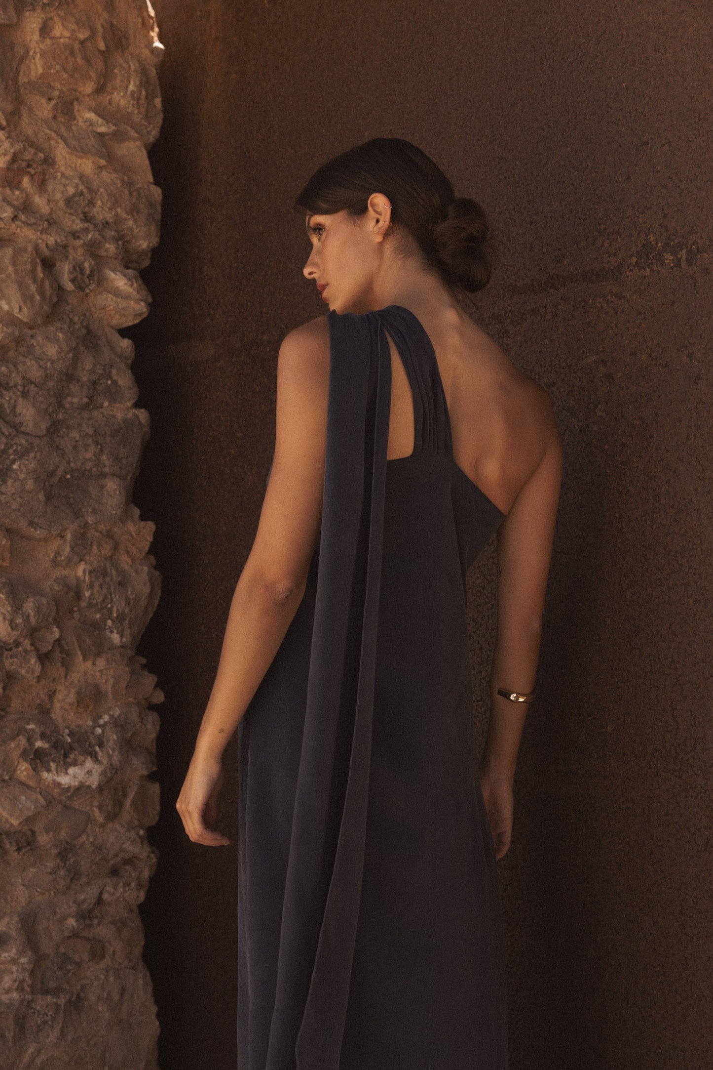 Midikleid Mit One-Shoulder-Schlitz