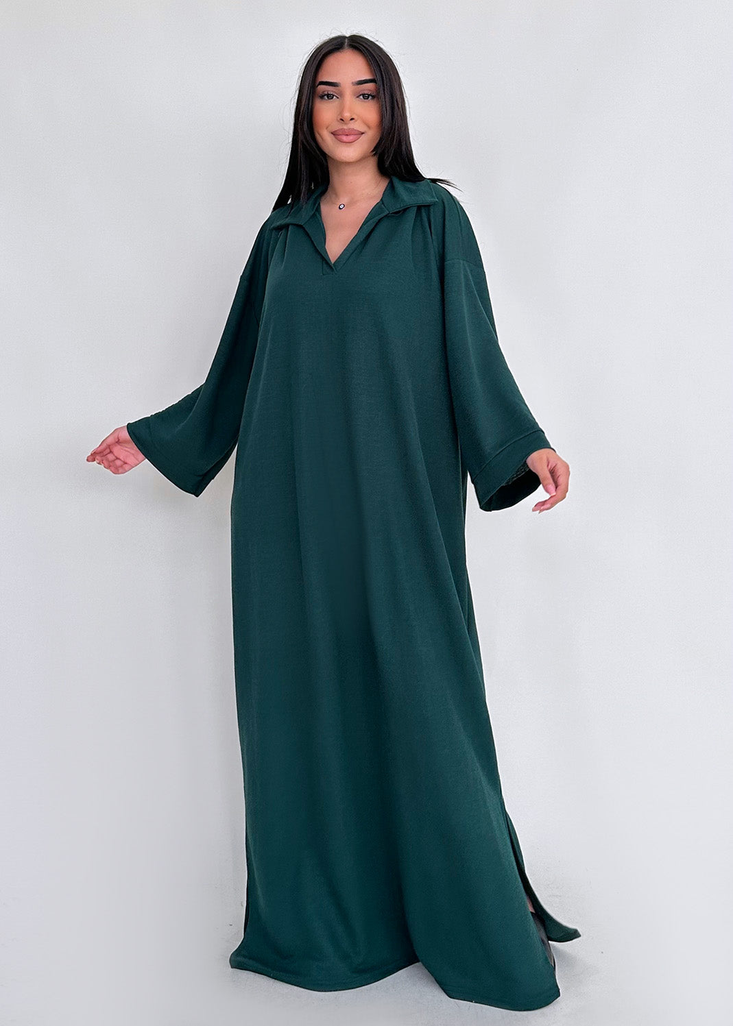 Langärmliges Maxikleid Mit V-Ausschnitt