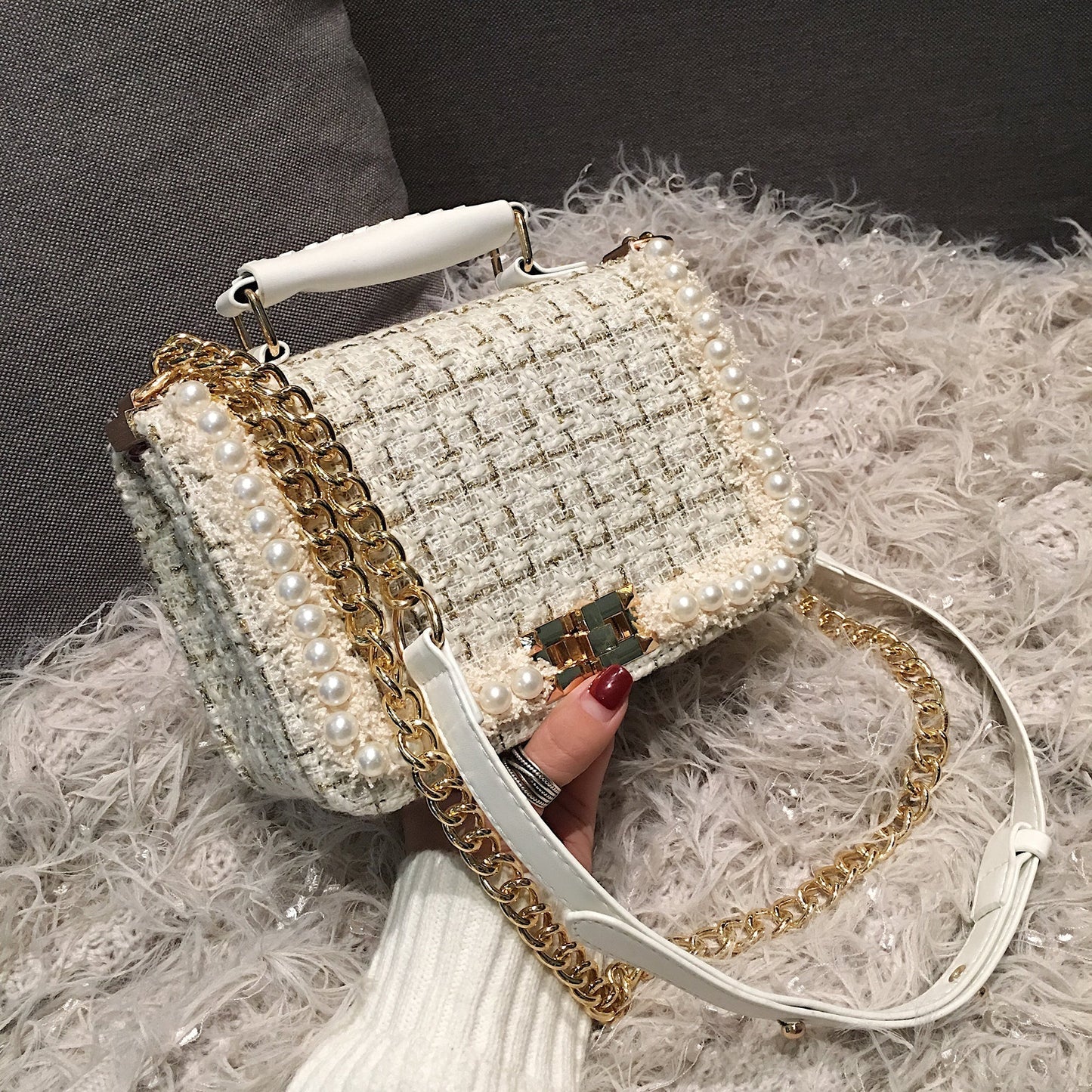 Elegante Tasche Mit Wolldetail