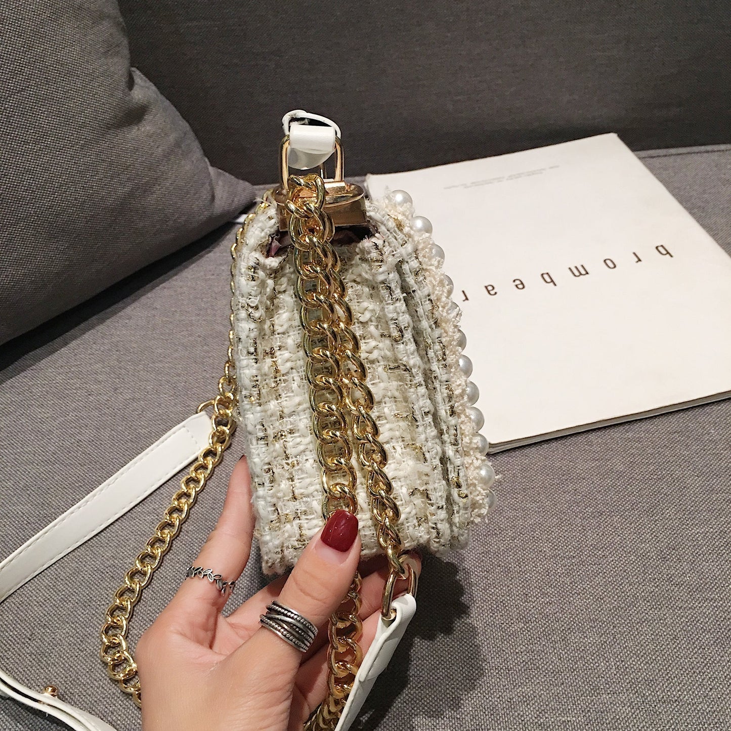 Elegante Tasche Mit Wolldetail