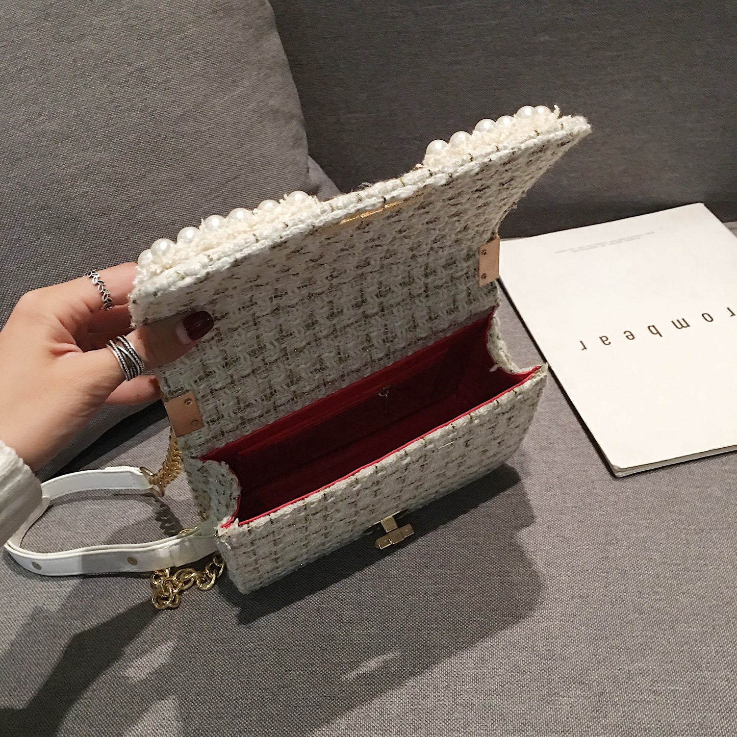 Elegante Tasche Mit Wolldetail