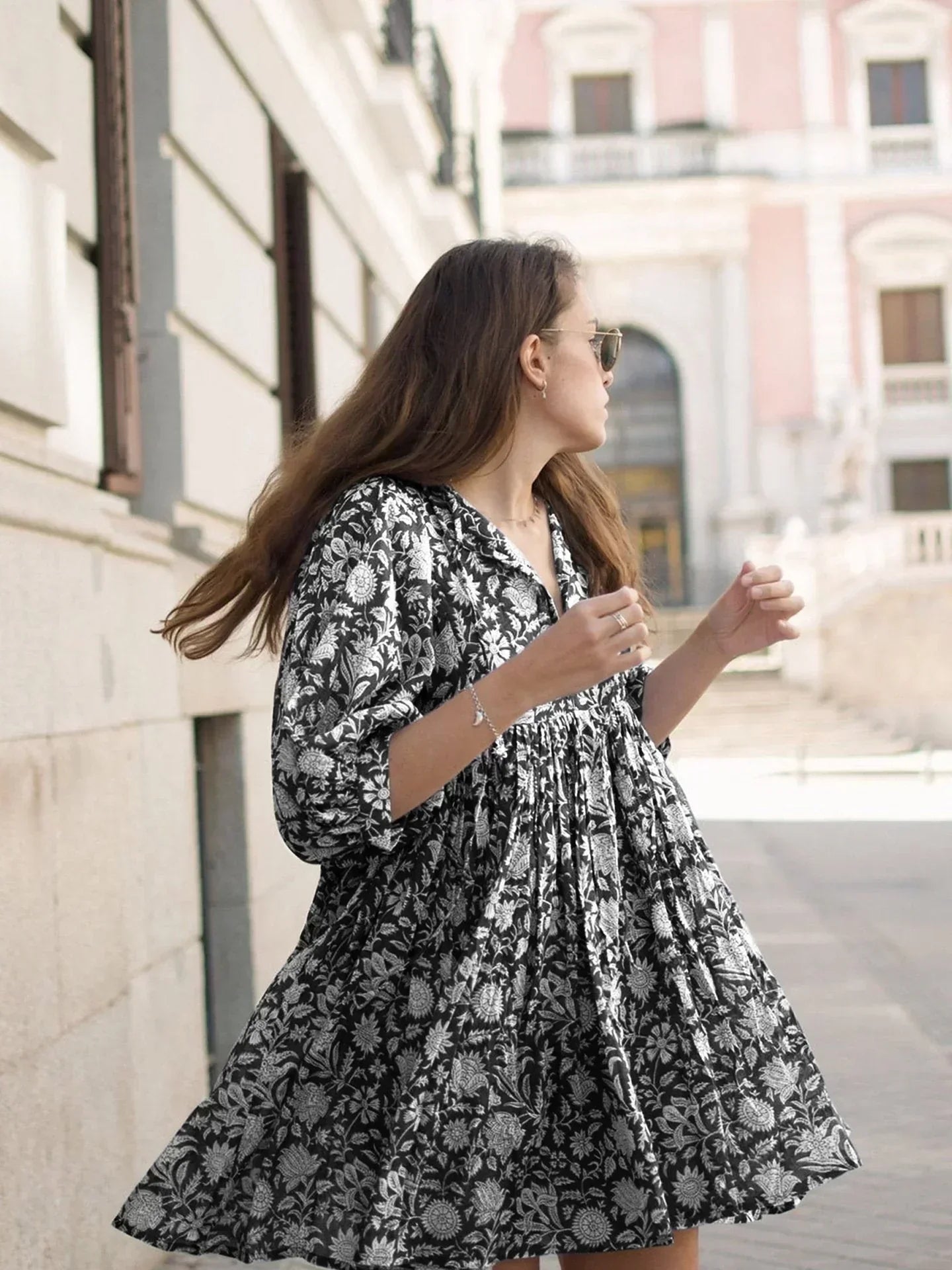 Sommer-Minikleid Mit Bohemian-Muster