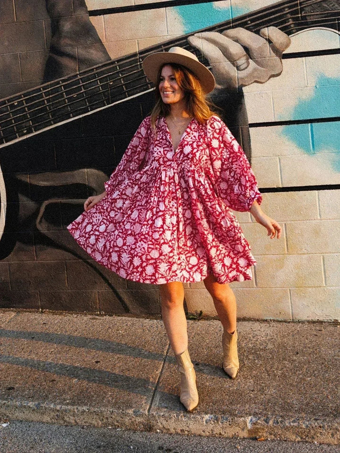 Sommer-Minikleid Mit Bohemian-Muster