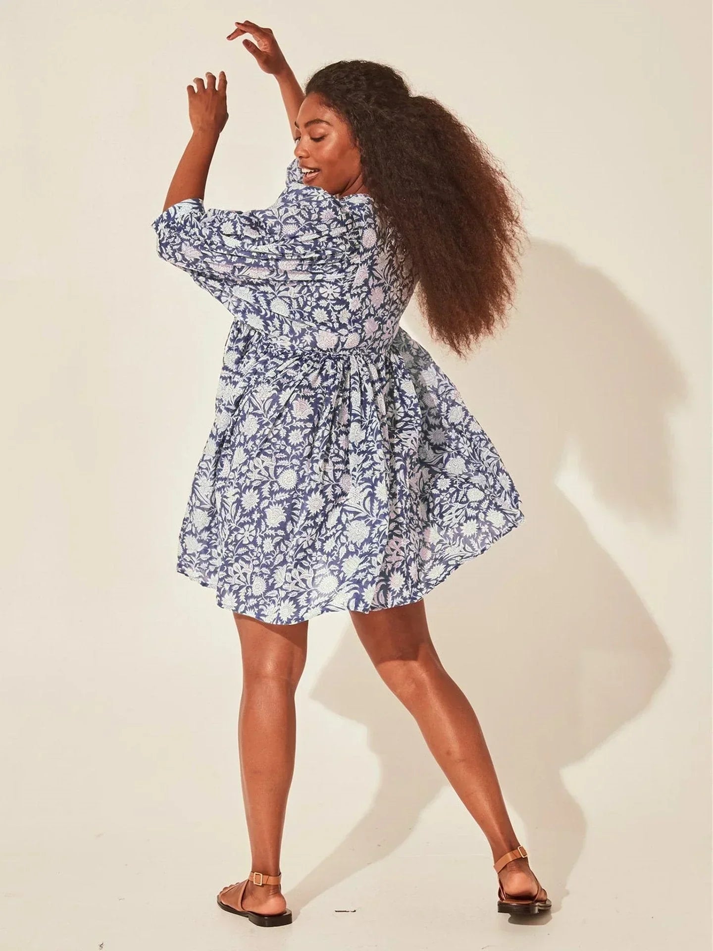 Sommer-Minikleid Mit Bohemian-Muster