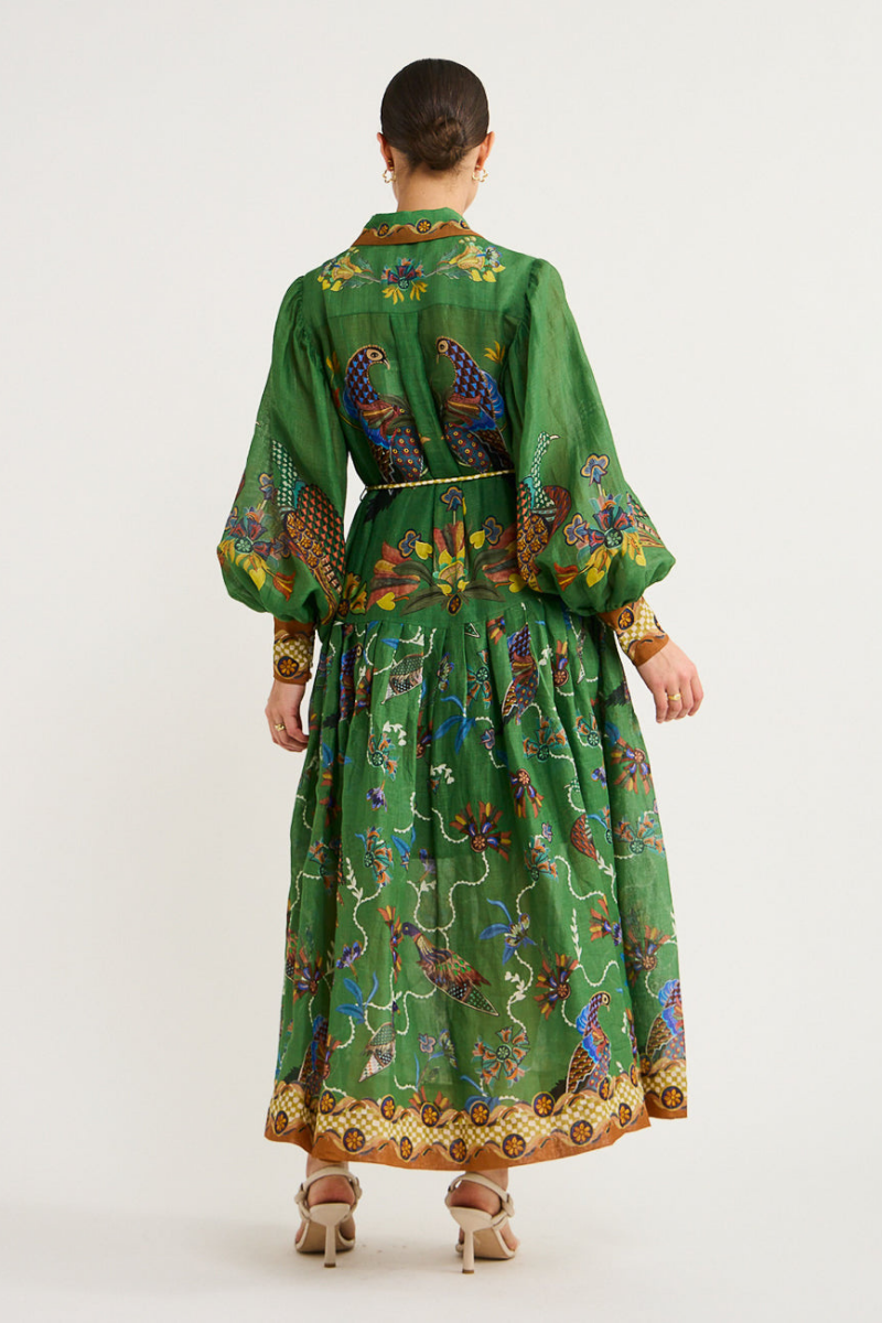 Stilvolles Gemustertes Kleid Mit Laternenärmeln