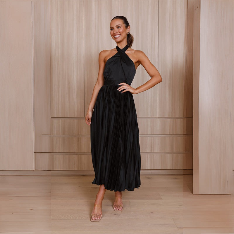 Elegantes Besticktes Neckholder-Midikleid