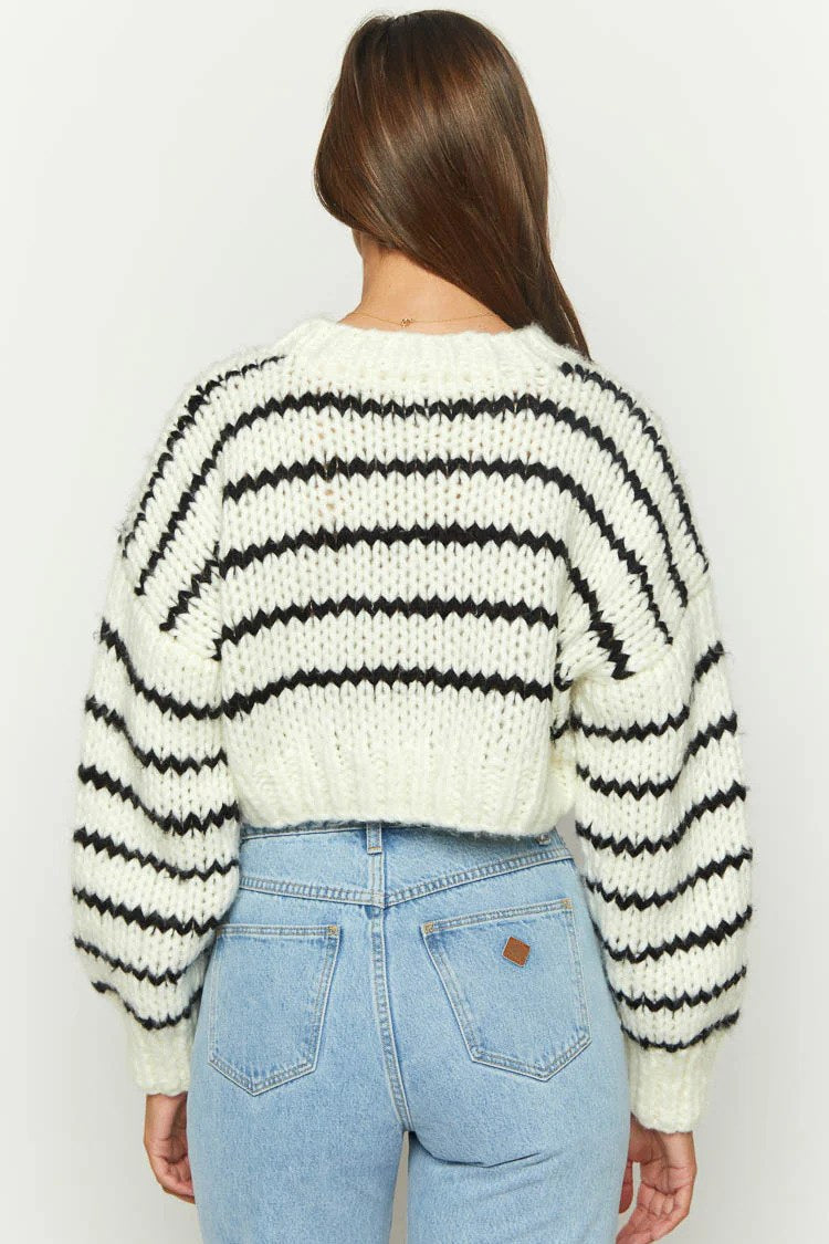 Gestreifter Kurzer Strickpullover