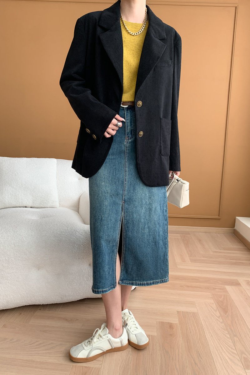 Stilvoller Und Eleganter Designpullover