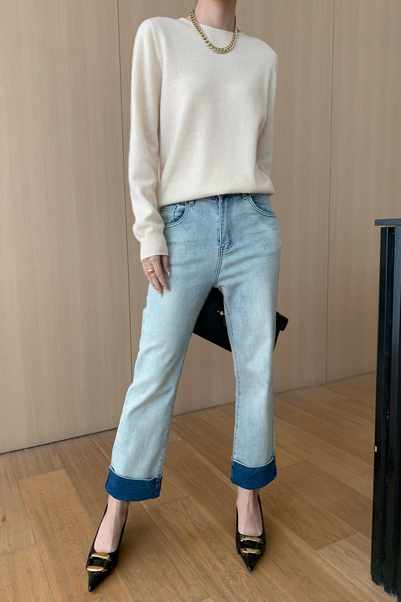 Stilvoller Und Eleganter Designpullover