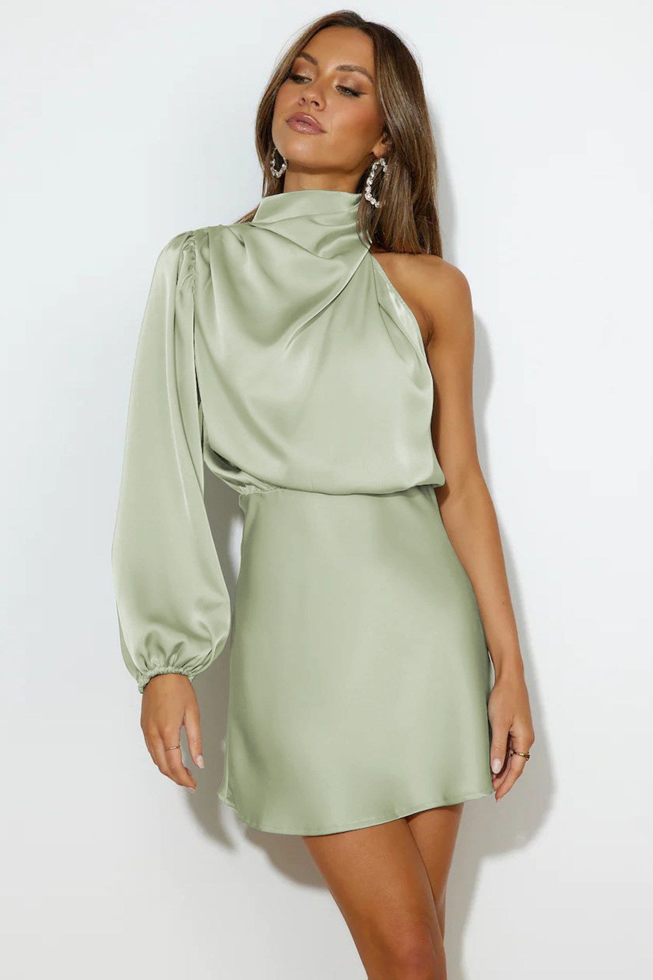 Minikleid Mit One-Shoulder-Träger Und Hohem Ausschnitt