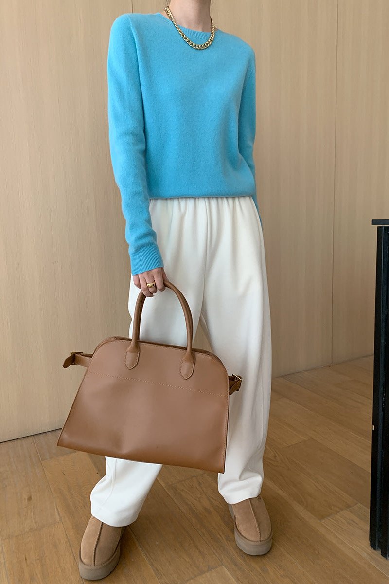 Stilvoller Und Eleganter Designpullover