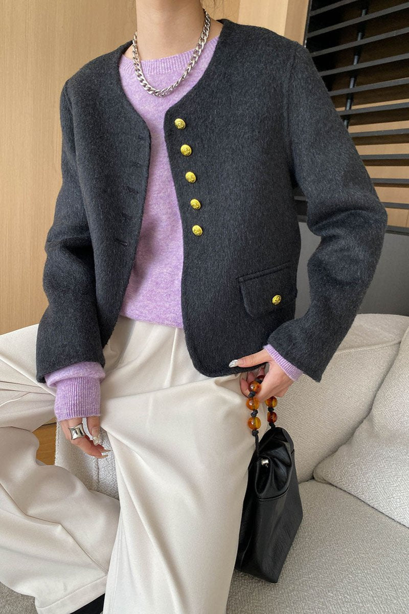 Stilvoller Und Eleganter Designpullover