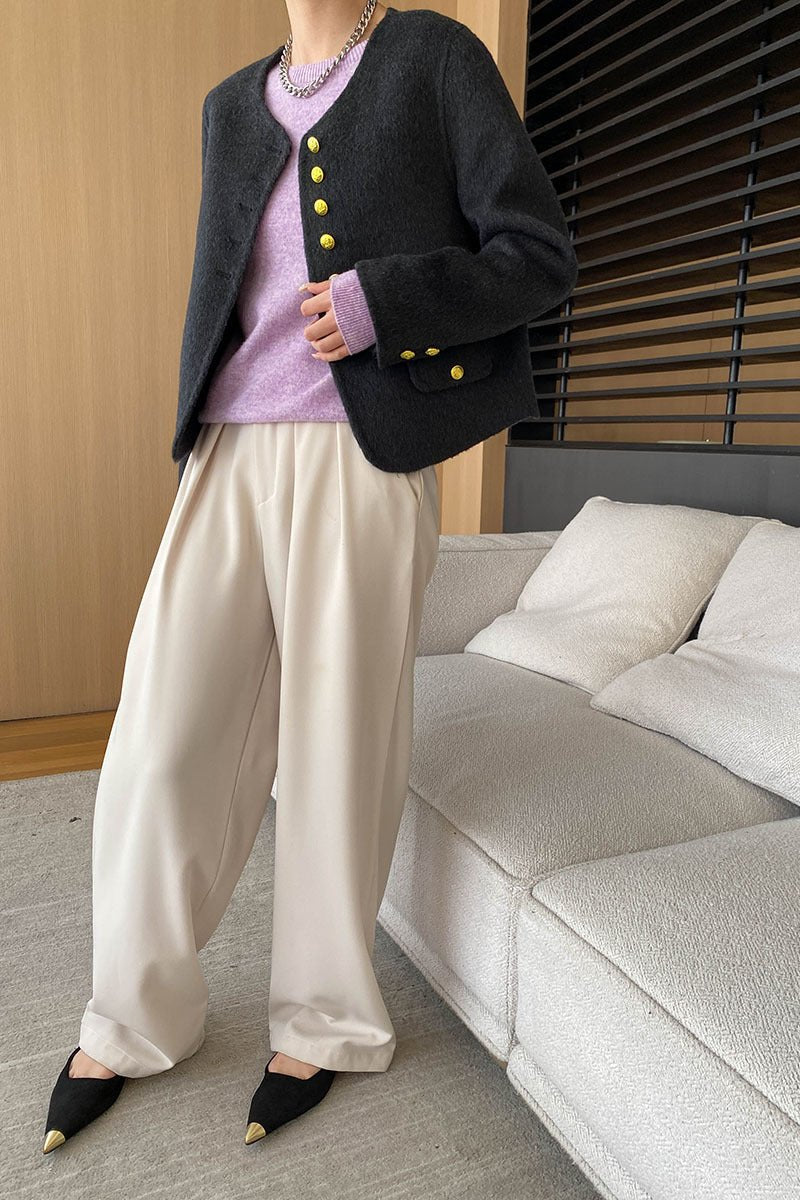 Stilvoller Und Eleganter Designpullover