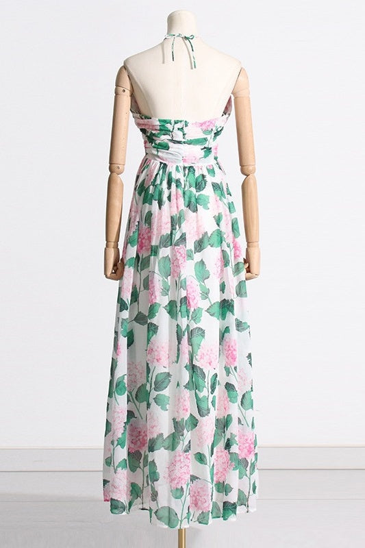 Elegantes Maxikleid Mit Tiefem Ausschnitt