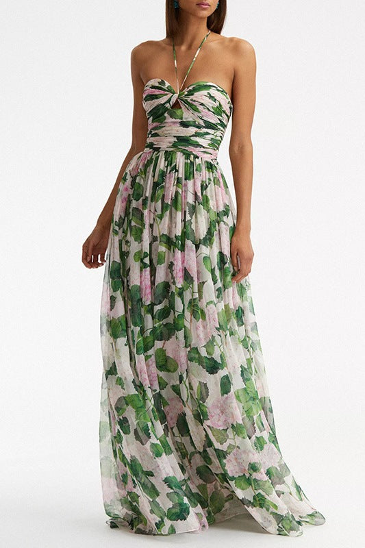 Elegantes Maxikleid Mit Tiefem Ausschnitt