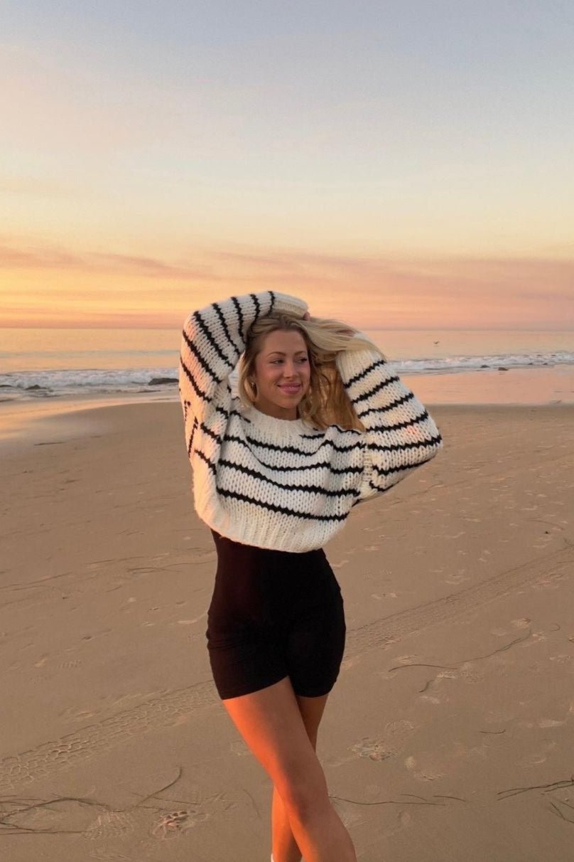 Gestreifter Kurzer Strickpullover