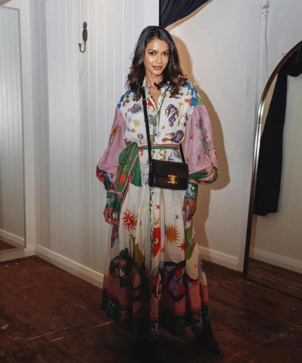 Buntes Maxikleid Mit Hemdkragen