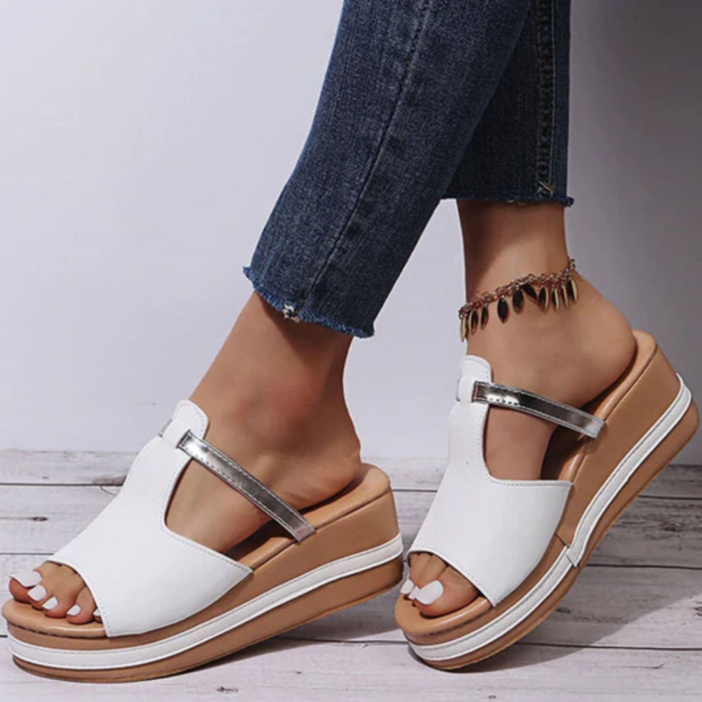 Offene Slip-On-Sandalen | Stilvolle Und Bequeme Keilsandalen