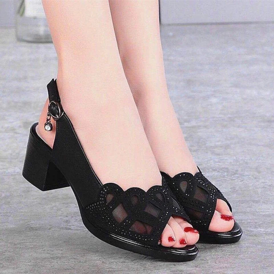 Schuhe Mit Niedrigem Absatz Und Mesh-Details