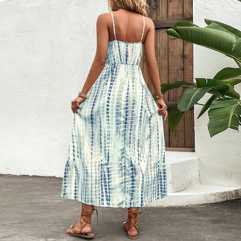 Tief Ausgeschnittenes Maxikleid Mit Dünnen Trägern