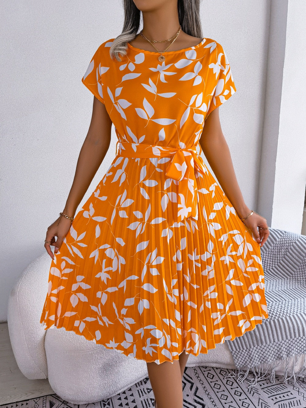 Gemustertes Midikleid Mit Rundhalsausschnitt