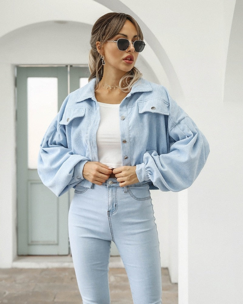 Elegante Samtjacke İm Kurzdesign