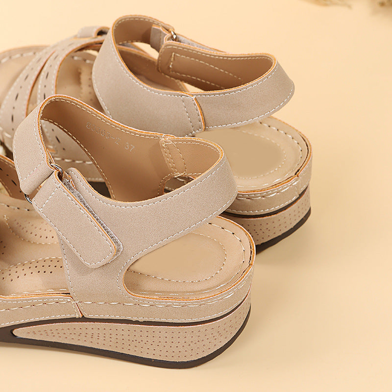 Bequeme Sandalen Mit Plateausohle