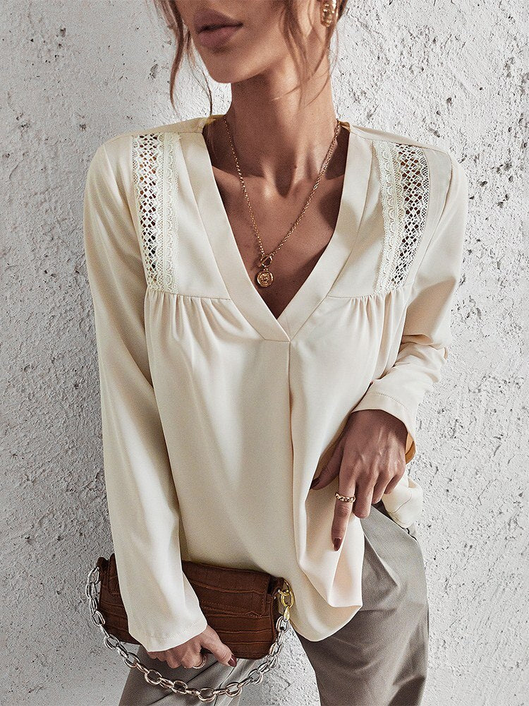 Bluse Mit V-Ausschnitt Und Lockerem Schnitt