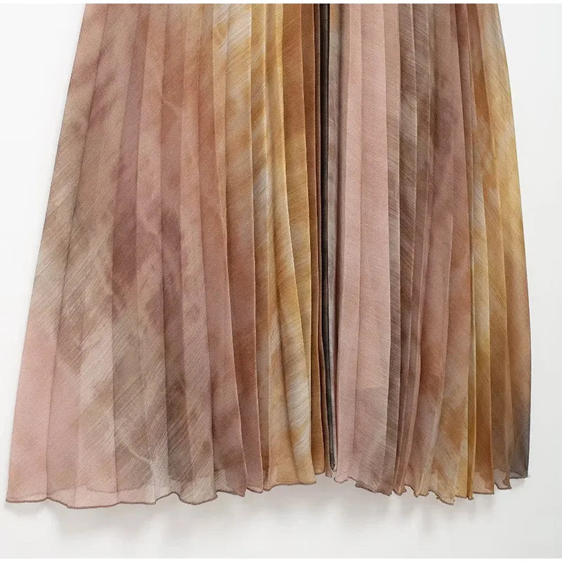 Gemustertes, Locker Geschnittenes, Langes Sommerkleid Mit Bindedetail