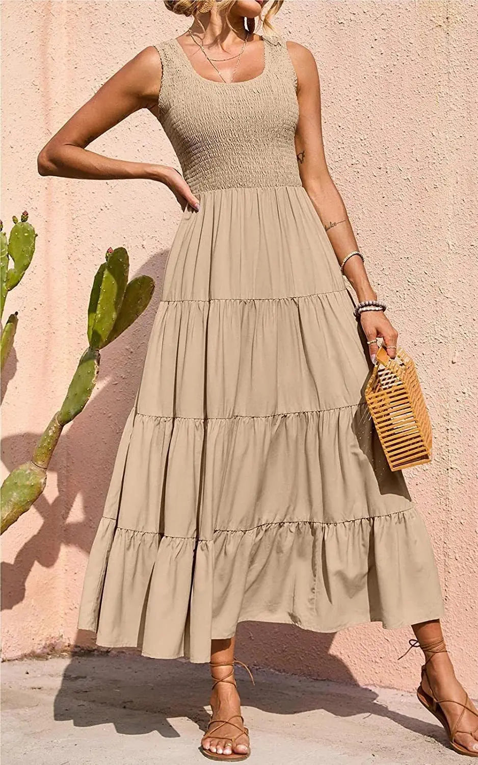 Sommer-Midikleid Mit Spaghettiträgern Und Elastischer Taille