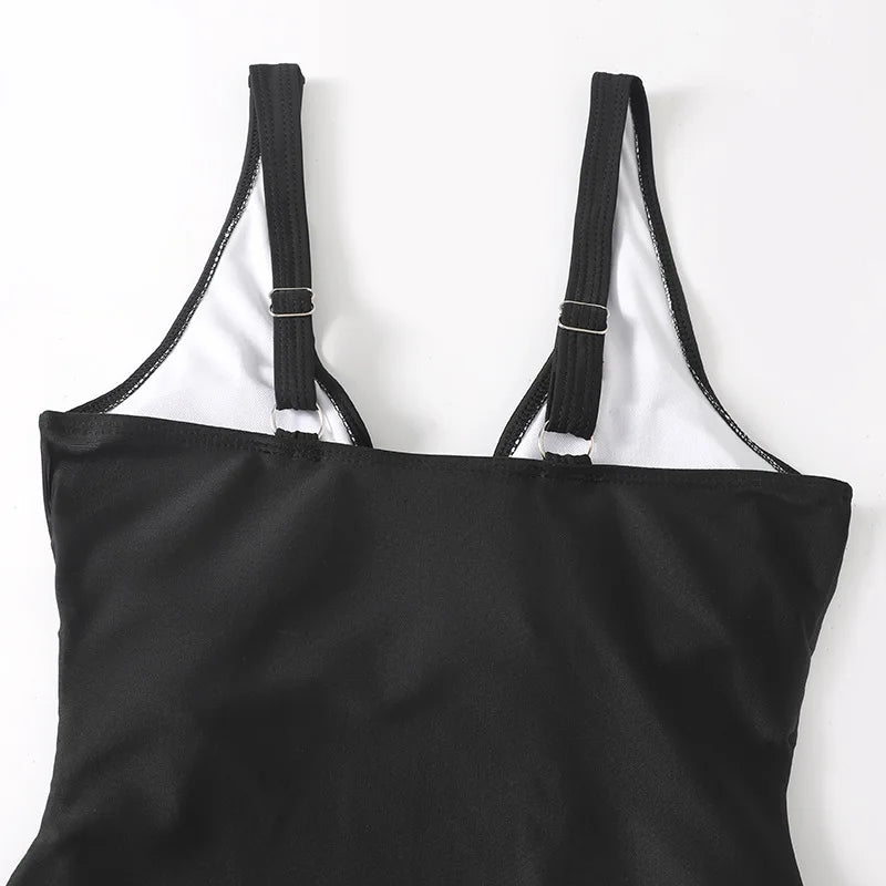 Eleganter Design-Badeanzug