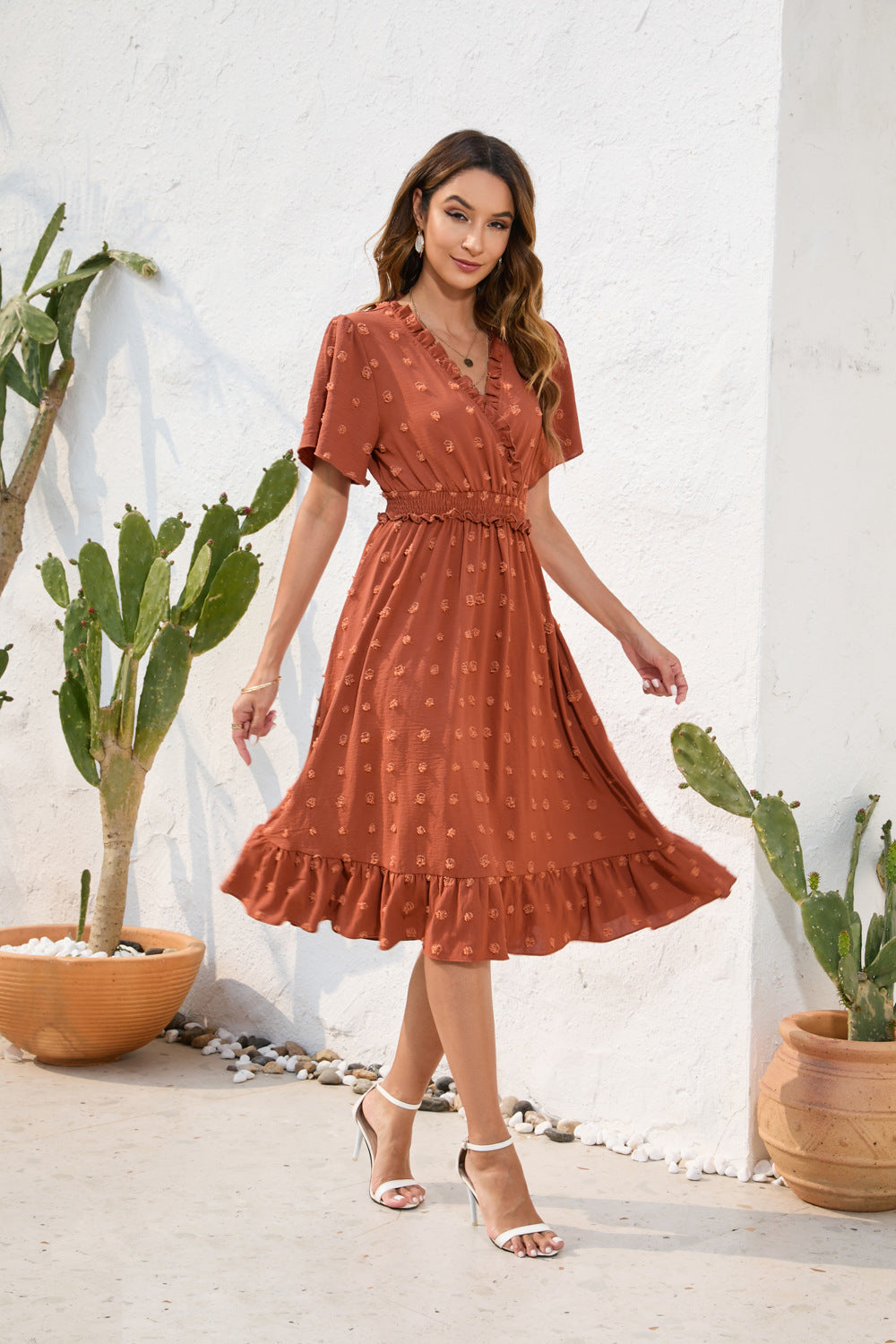 Sommerkleid Mit Hoher Taille Und Kurzen Ärmeln Und Schnürung