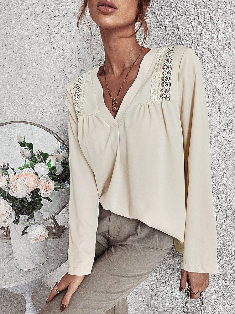 Bluse Mit V-Ausschnitt Und Lockerem Schnitt