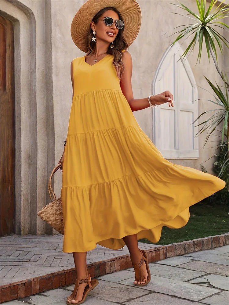 Langes Kleid Mit V-Ausschnitt Und Lockerem Schnitt Und Rüschen