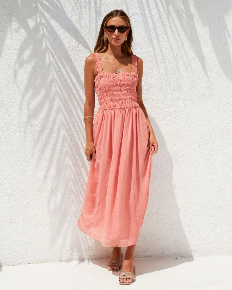 Midikleid Mit Quadratischem Ausschnitt Und Dünnen Trägern