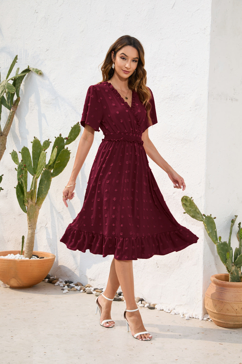 Sommerkleid Mit Hoher Taille Und Kurzen Ärmeln Und Schnürung
