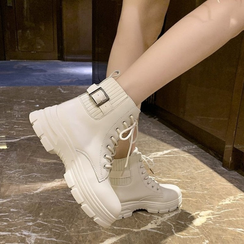 Elegante Leder-Schnürstiefel