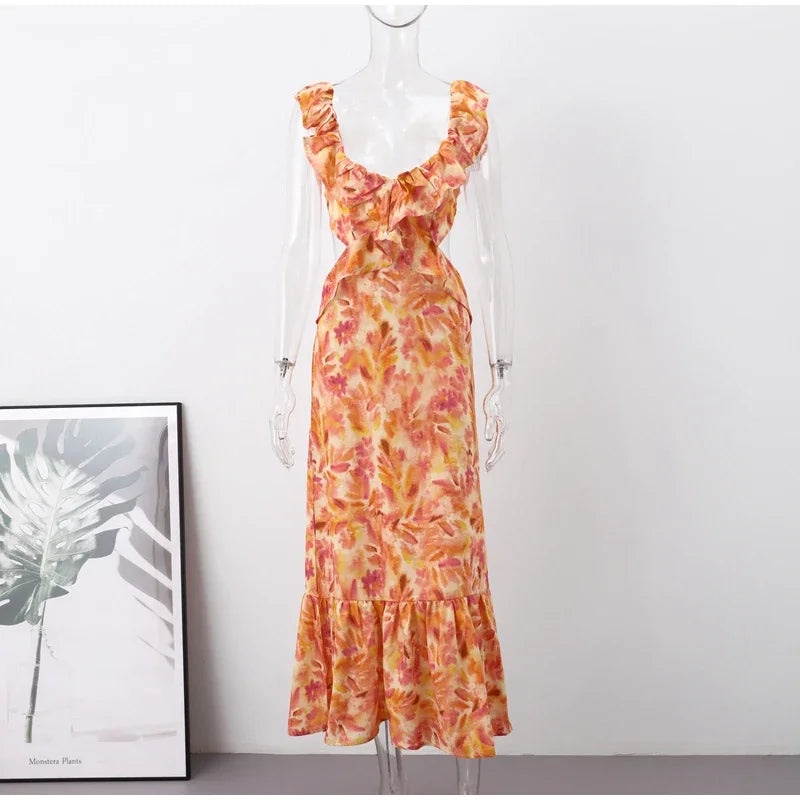 Langes Sommerkleid Mit Tiefem V-Ausschnitt Und Rüschen